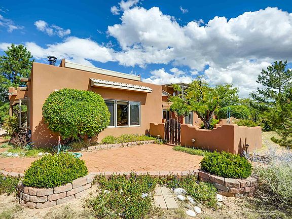2nd image of 14 Vista Grande Cir