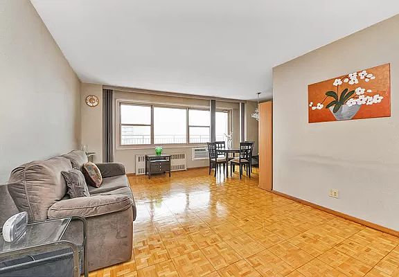 5th image of 440 Neptune Ave APT 18A