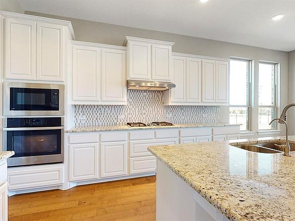 2nd image of 298 Pebblebrook Ln