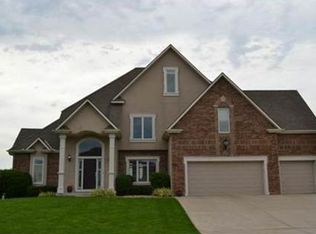 4809 SW Gull Point Dr, Lees Summit, MO 64082