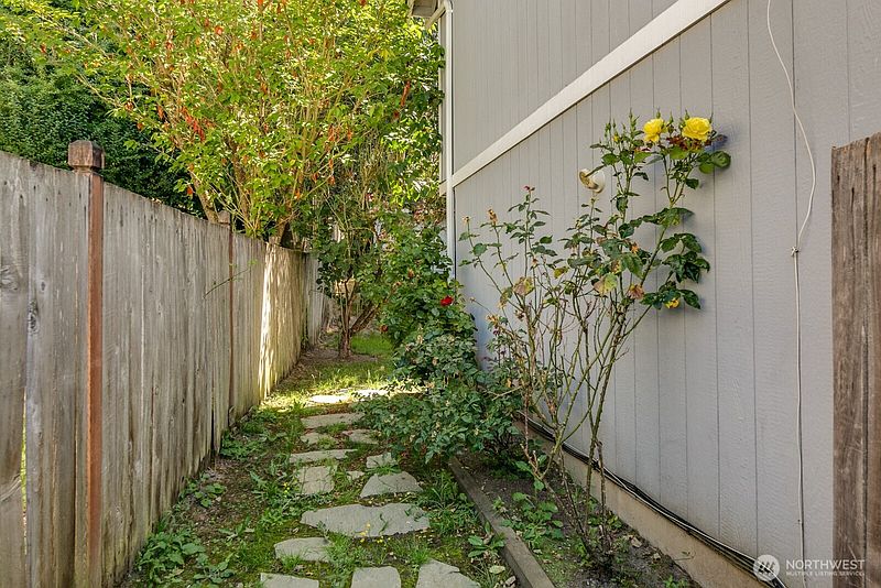 5th image of 17615 Topper Court
