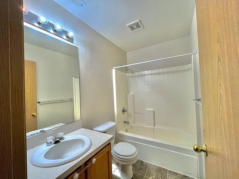 6721 135th St E — Photo 11