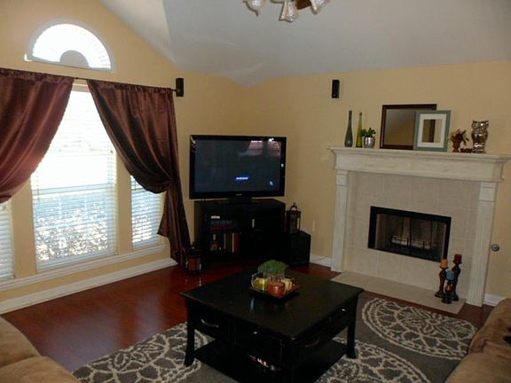 2nd image of 6621 La Bianca Dr