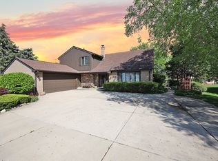 233 S Arlington Heights Rd, Elk Grove Village, IL 60007