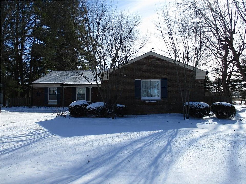 1st image of 1415 Northbrook Dr
