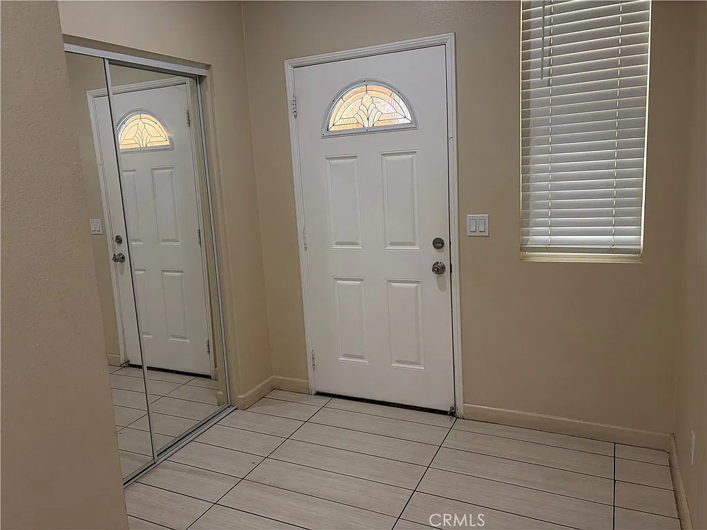 4 bed, 2.5 bath, 1790 sqft, $3,300 — Photo 2