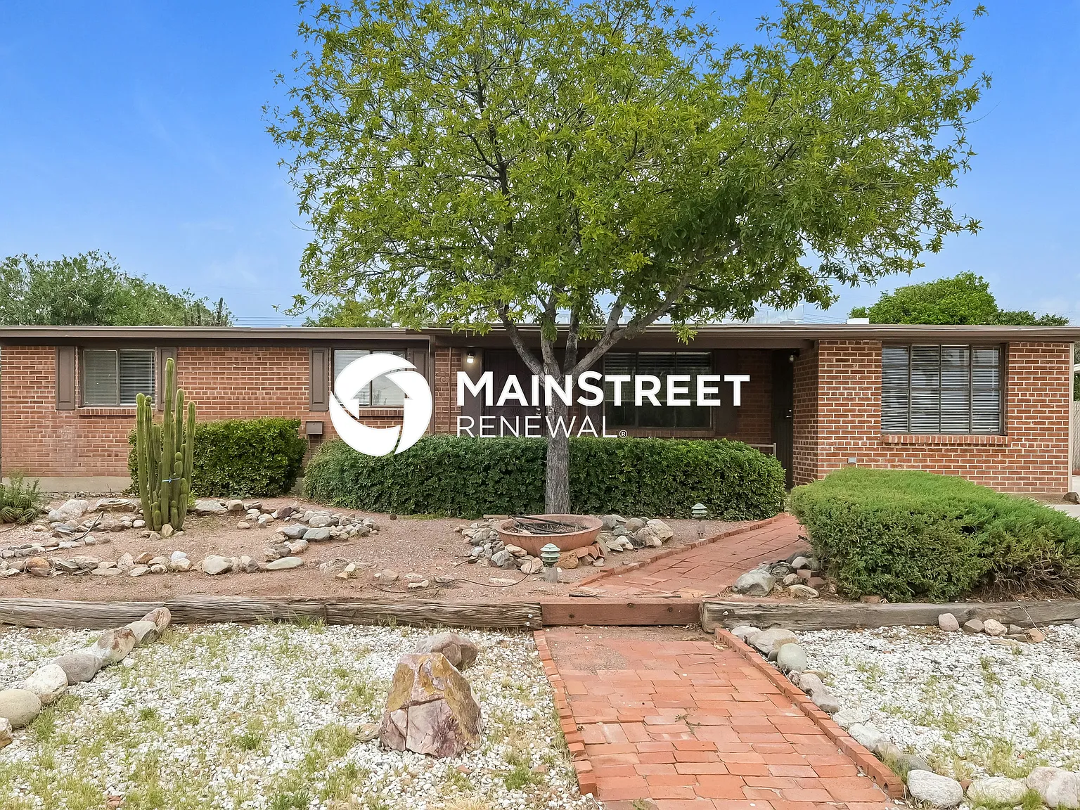 1641 S Cloverland Ave — Photo 1