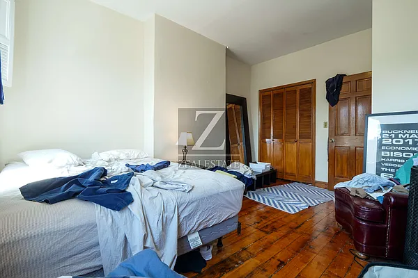 Rented by ZealEstate Group Inc | media 31