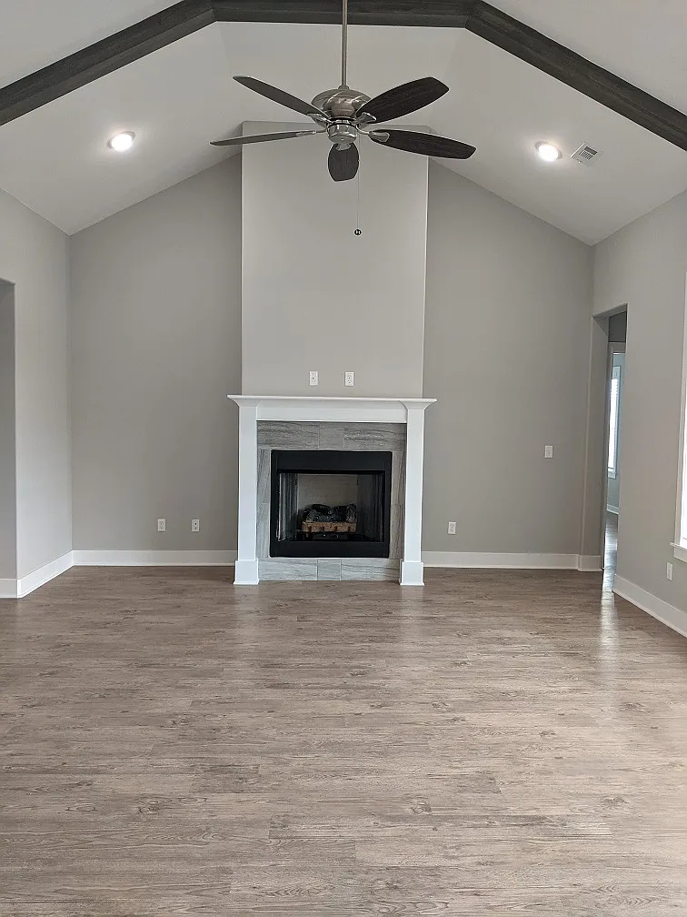 4 bed, 1777 sqft, $2,150 — Photo 3