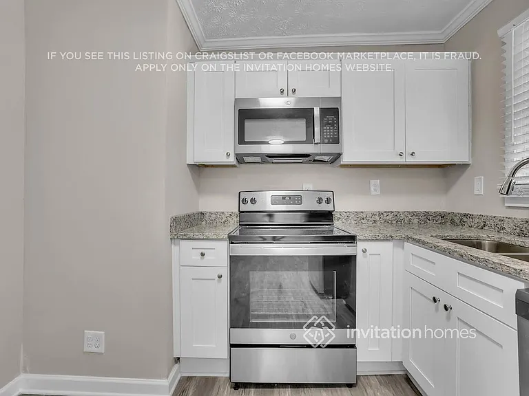 3054 Cottonwood Dr SE — Photo 9