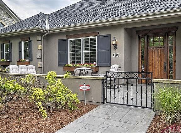4th image of 445 Krameria St