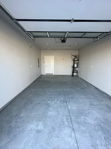 4081 Quinn Dr NE #4081 Photo 1