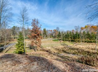 639 Crahen Ave NE, Grand Rapids, MI 49525