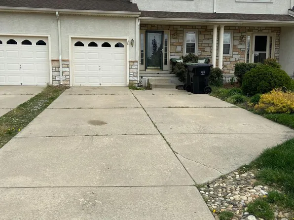 38 Zion Dr, Berlin, NJ 08009