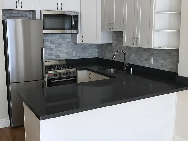 745 Hyde St #26 — Photo 2