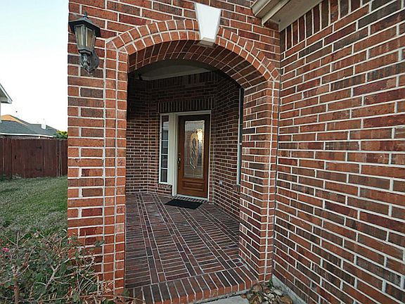 Covered patio!