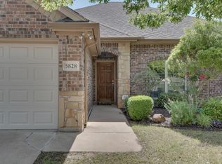 5828 Sugar Maple Dr, Fort Worth, TX 76244