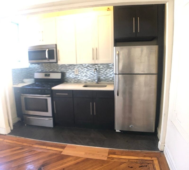 1st image of 500 Saint Johns Pl APT 6S