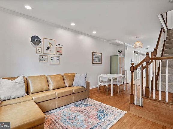 2nd image of 1018 S 22nd St