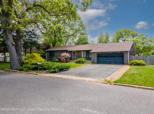 544 Trenton Ave, Oakhurst, NJ