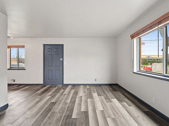 2nd image of 502 E Merrill Ave Unit 5