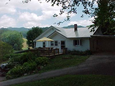 5599 Nc 197, Green Mountain, NC, 28740