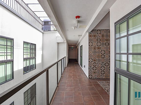 2nd image of 1339 N Formosa Ave #Z304
