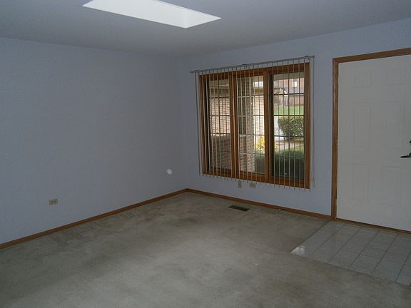 2nd image of 5004 W Circle Pl