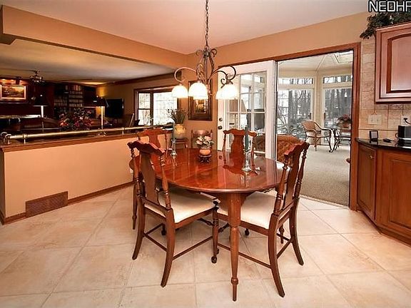 5th image of 6837 Bramblewood Ln