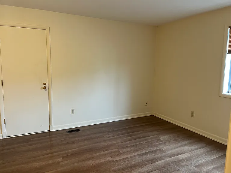 540 W Main St #7 — Photo 6