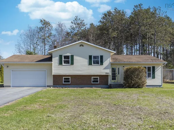 752 Balser Dr, Kingston, NS B0P 1R0