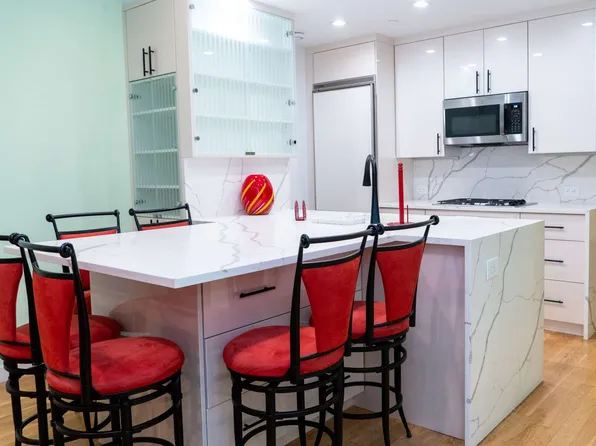 90 William Street image 3 of 17