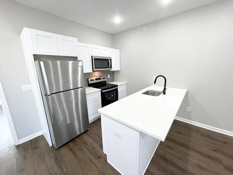 1228 N Marshall St #3R — Photo 7
