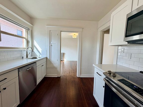 5th image of 5234 University Way NE APT 306