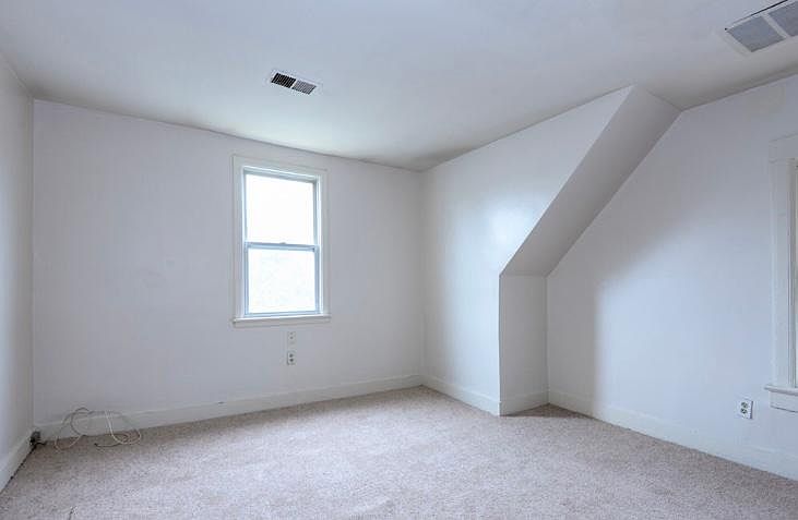 2nd image of 1731 Dodge Ave APT 2