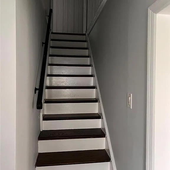 80 Ellen St — Photo 13