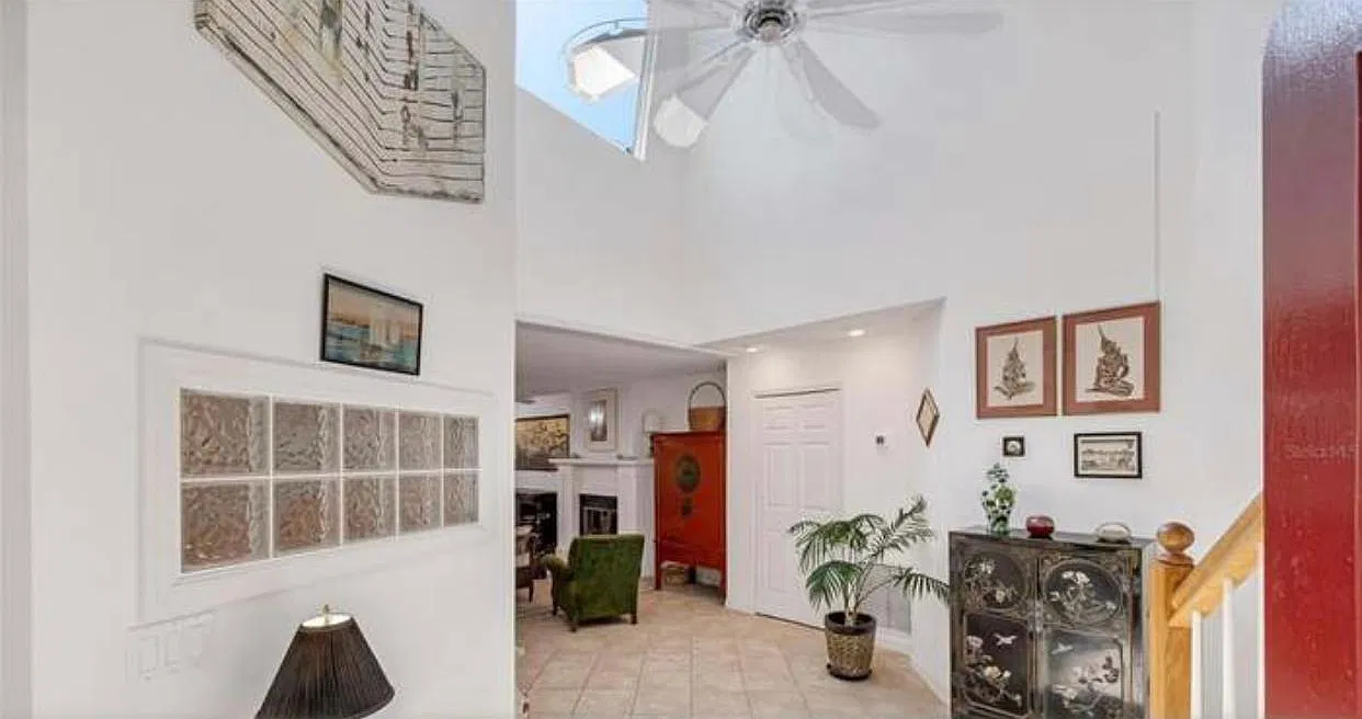 2023 S Flagler Ave — Photo 3