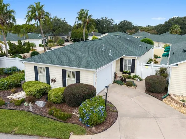 1402 Conchas Dr, The Villages, FL 32162