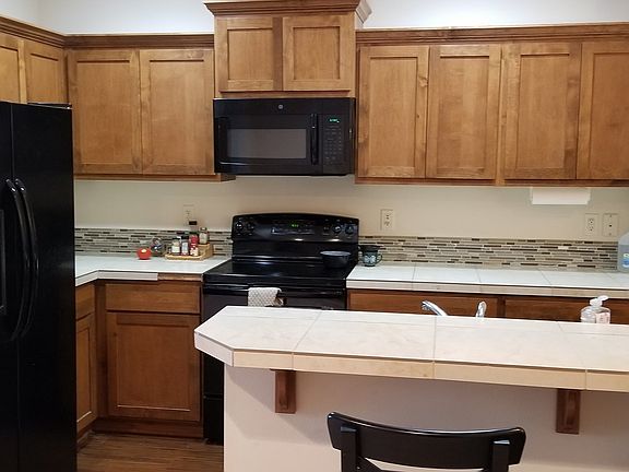 2nd image of 203 NE 52nd St