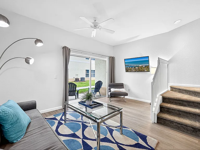 Mirage Bay Apartments — Photo 29