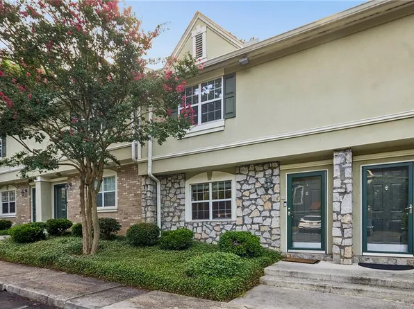 6900 Roswell Rd, Sandy Springs, GA