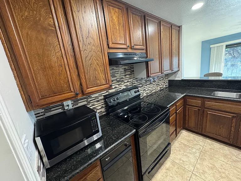Kitchen entrance from garage