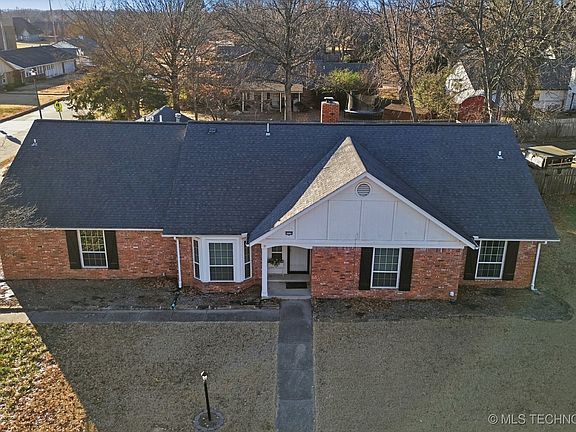 3rd image of 4120 S Juniper Ave
