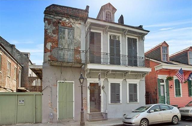 1st image of 932 Bourbon St APT 1