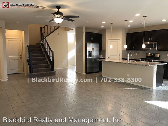 3rd image of 817 Bronze Spur Ave