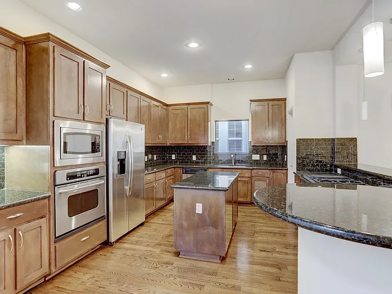 6911 Staffordshire Blvd — Photo 15