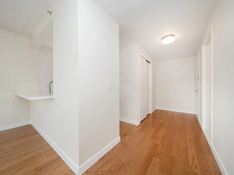 75-25 153rd St #Penthouse 15 — Photo 5