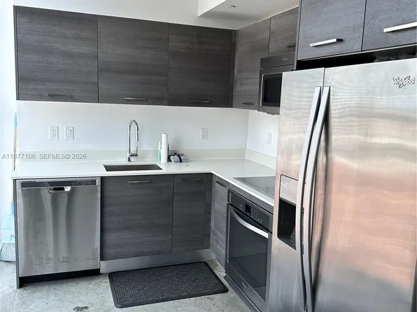 151 SE 1st St, Miami, FL