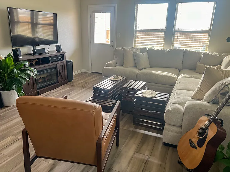 2337 Soothing St — Photo 5