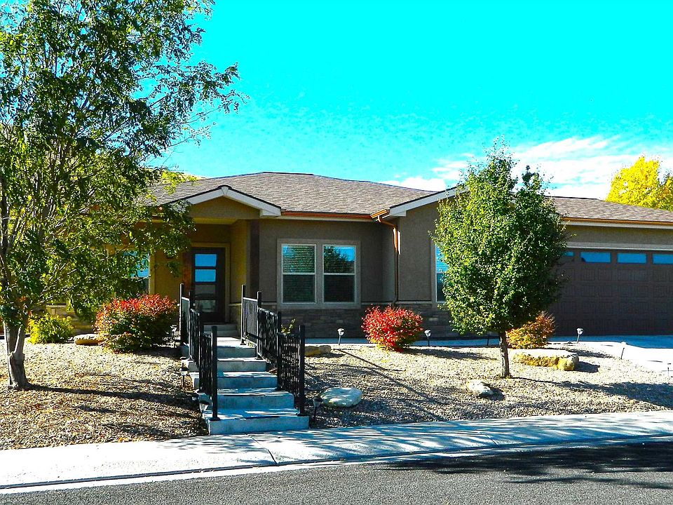 1st image of 207 Hideaway Ln